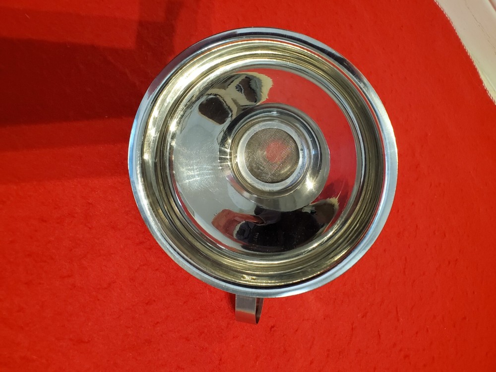 Strainer with Screen and Lock S.Steel -Several Applications - Mint Condition A+