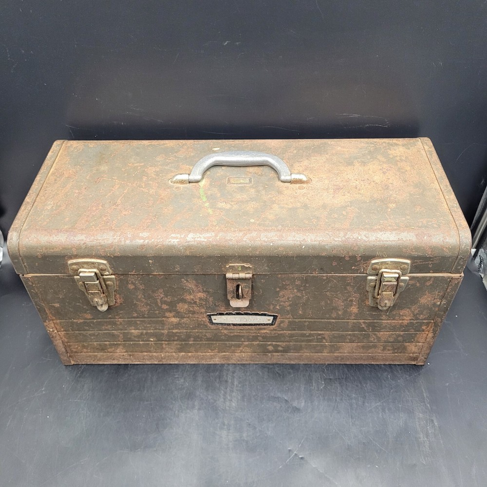 Vintage Craftsman Crown Logo Toolbox w/ Tray (Rusted Bottom)