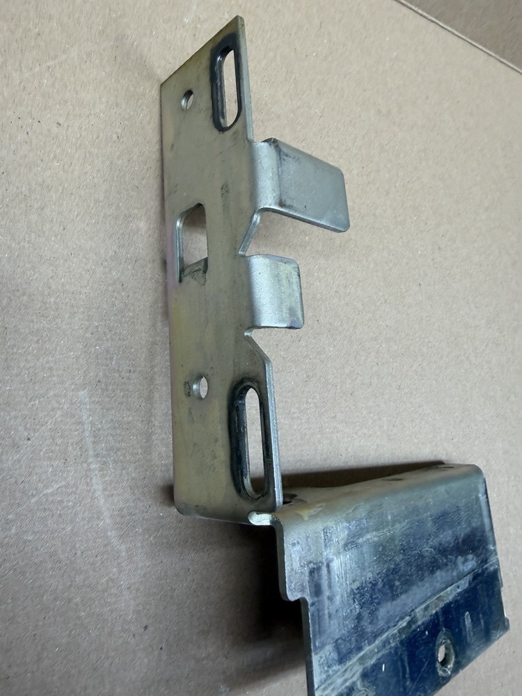 Midmark M11 Door Latch Assembly
