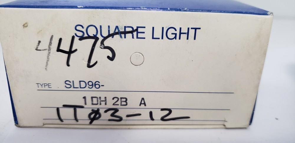 IDEC SLD96-1DH2BA LED INDICATOR LIGHT, 24VDC, RECTANGLE LENS, NIB
