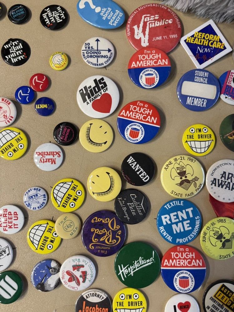300 VINTAGE BUTTONS TEAMSTERS PLUS MORE
