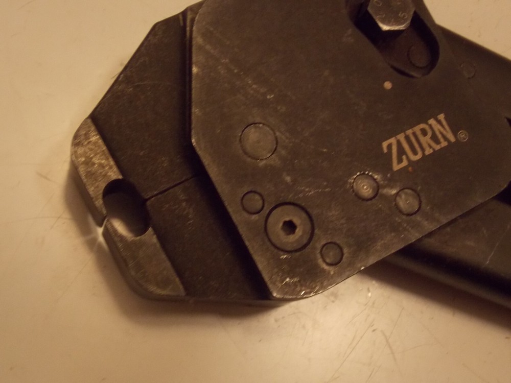 Zurn PEX Quickclamp Crimp Ring Tool Medium QCRTQCM