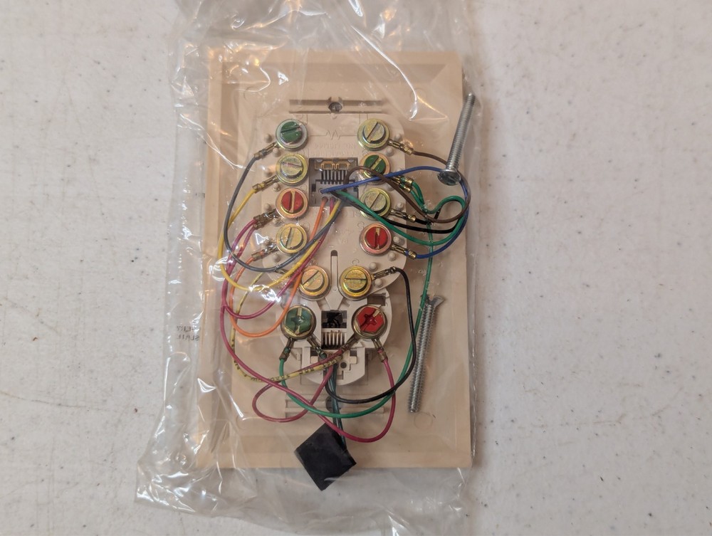 Suttle 635B68JP-50 ASSY MOD JACK DUPLEX SPECIAL Ivory