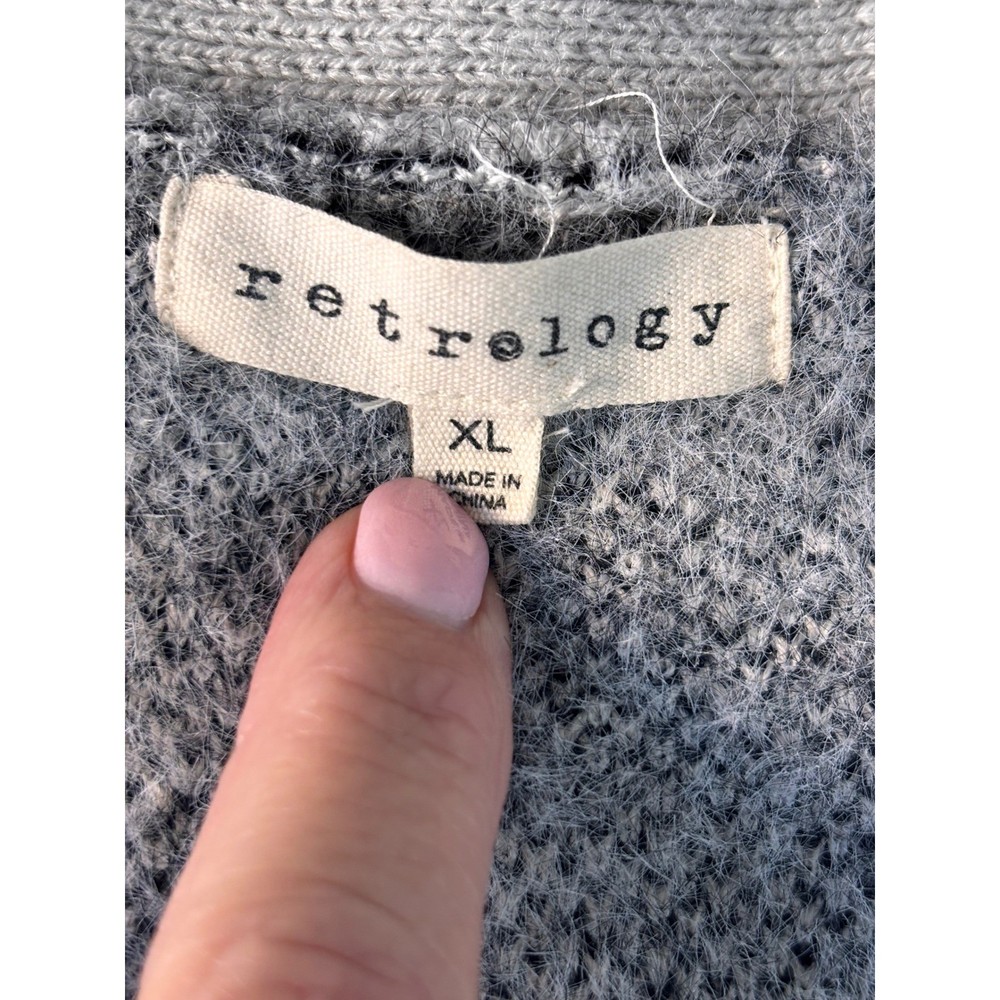 Everyly Grey Leopard Print V-Neck Button Front Cardigan Sweater Womens Medium
