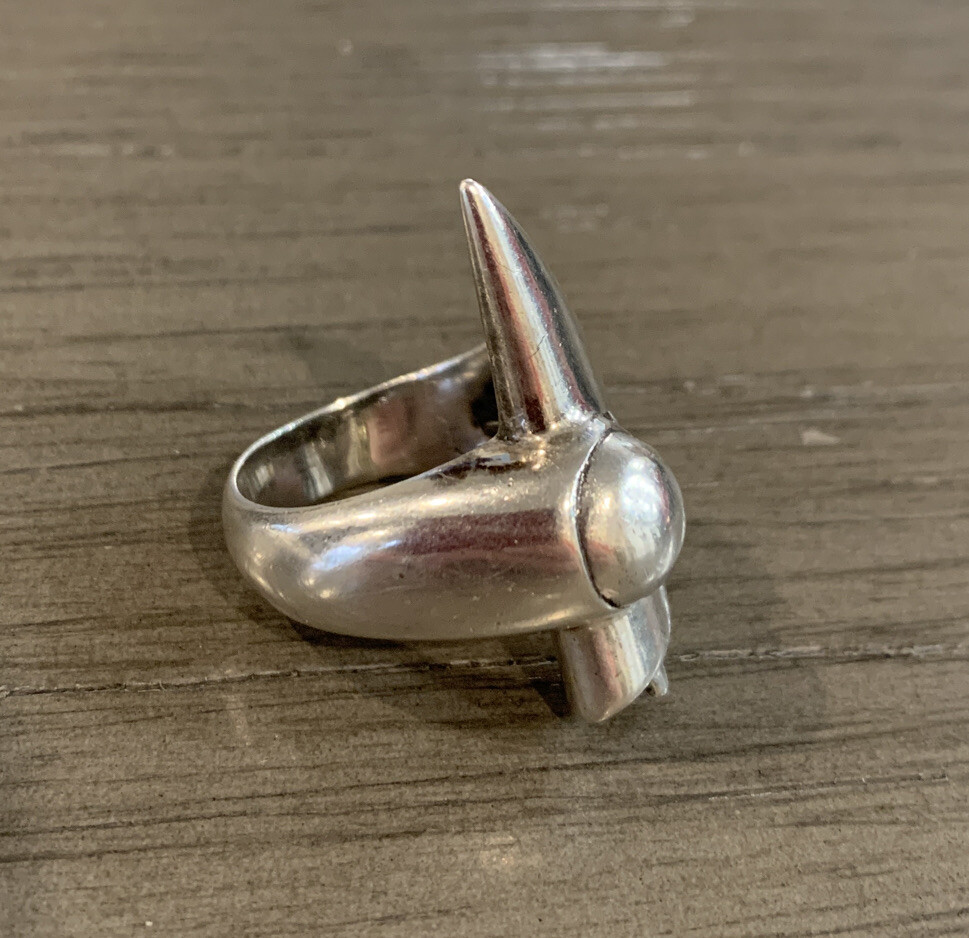 Contemporary Silver Ring Size 6.75