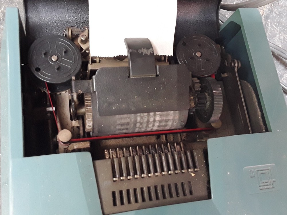 olivetti adding machine
