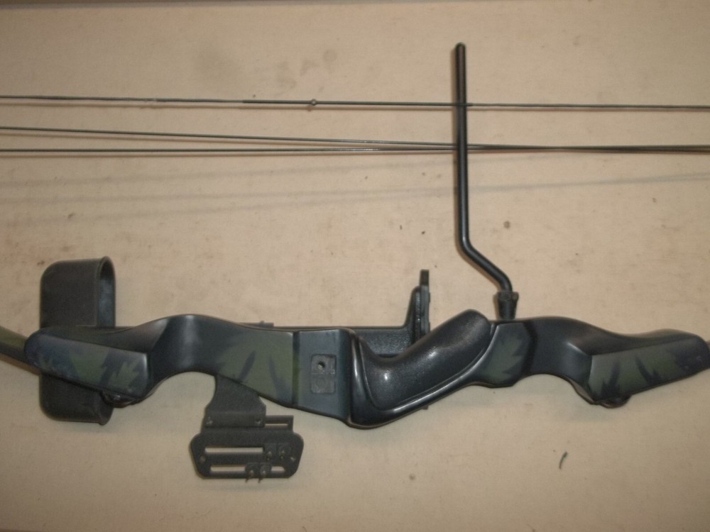 Pro Line Compound Bow...Intermediate...40:50 Lbs...27" Draw Length