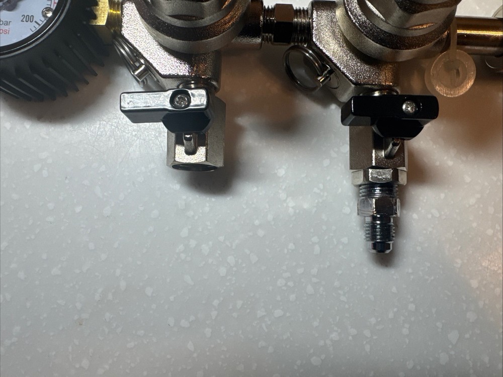 HILANGSAN DUAL OUTPUT CO2 REGULATOR