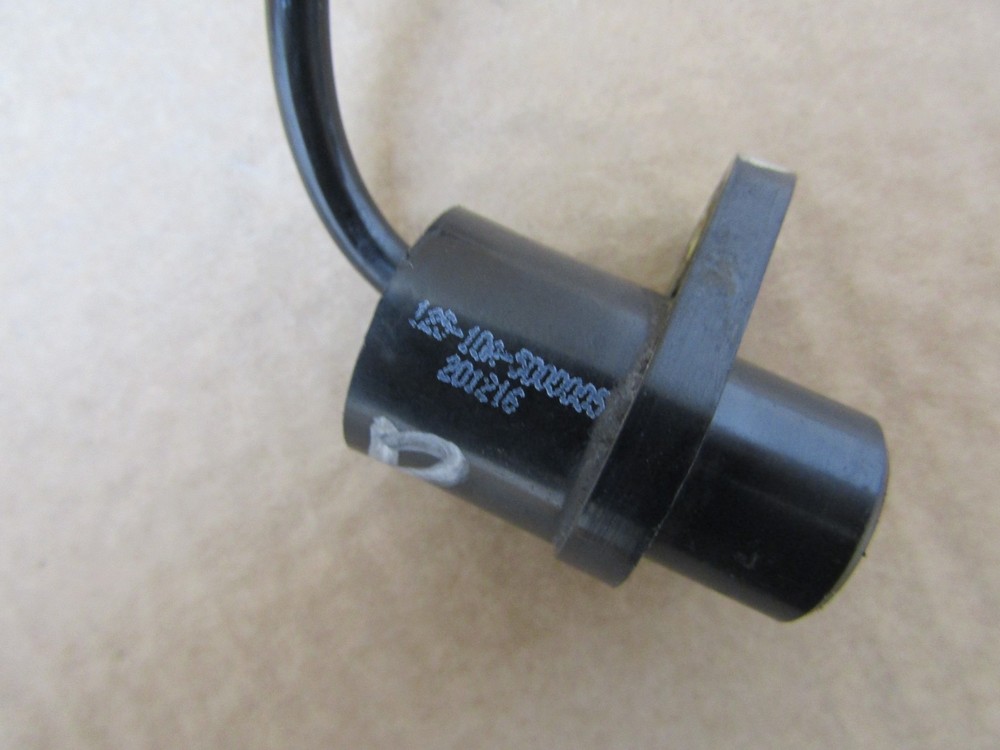 Keeway RKF 125 E5 2021 4,332 miles rear ABS sensor (15531)
