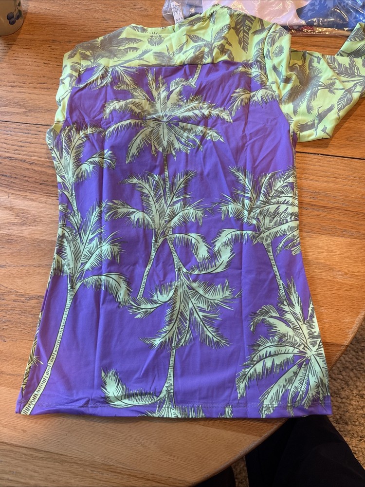 maaji Long Sleeves Rash Guard Size Medium NWT
