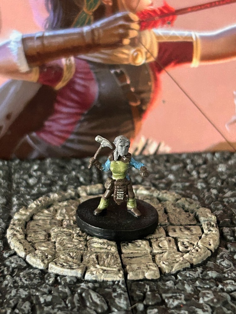 Svirfneblin Rogue D&D Miniature Dungeons Dragons Elemental Evil warrior guard 3