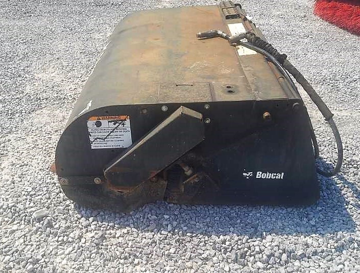 Used 2018 72'' Bobcat Sweeper for Skid Steer Quick Connect Mount