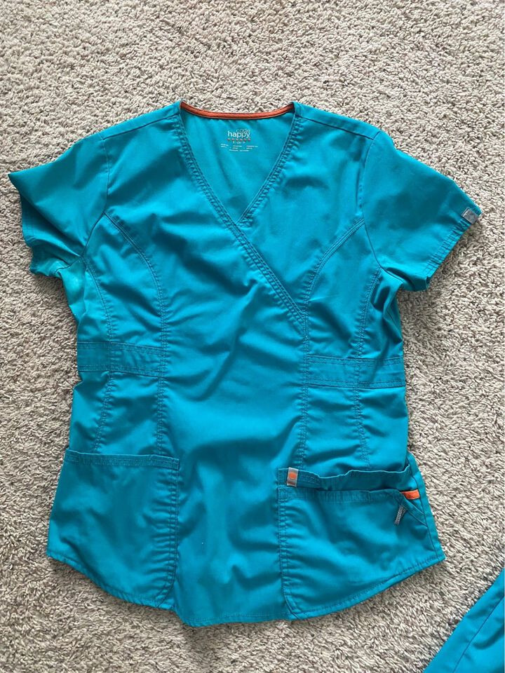 Womens scrubs set size small