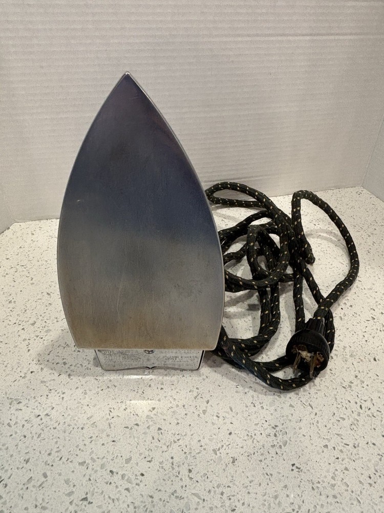 Sunbeam Ironmaster A-4 Iron Vintage Untested