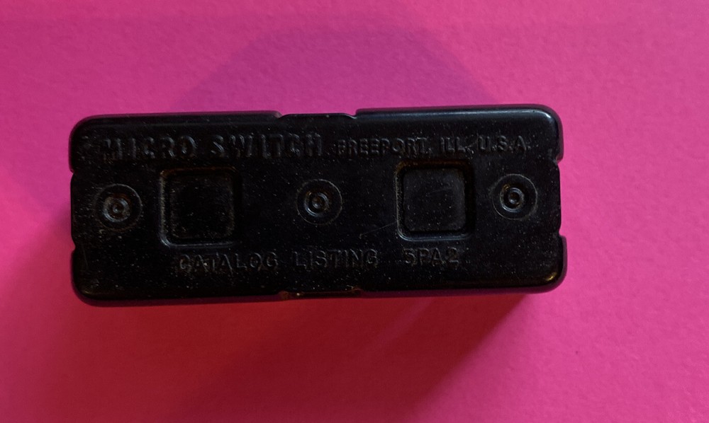 *USED* 5PA2-MICROSWITCH-SWITCH COVER*