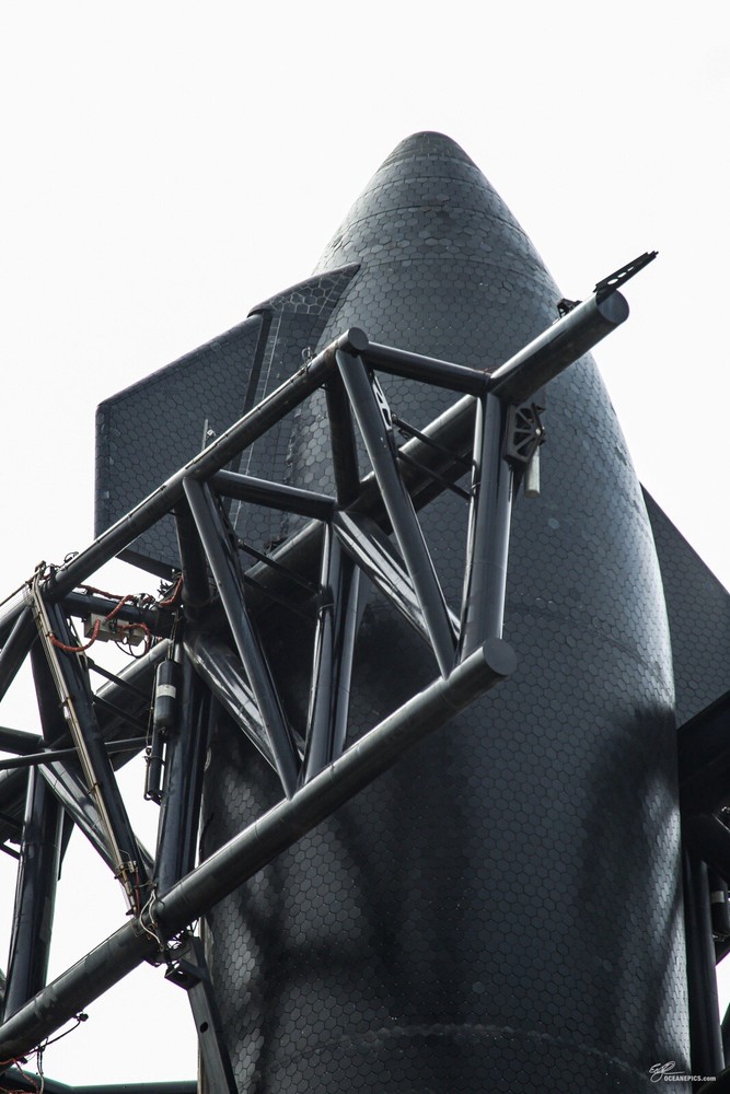 SpaceX Starship Mini Tile Replica Gift Set