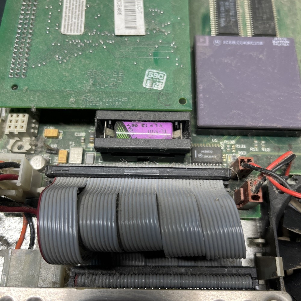 Apple Macintosh LC 475 POWER ON UNTESTED