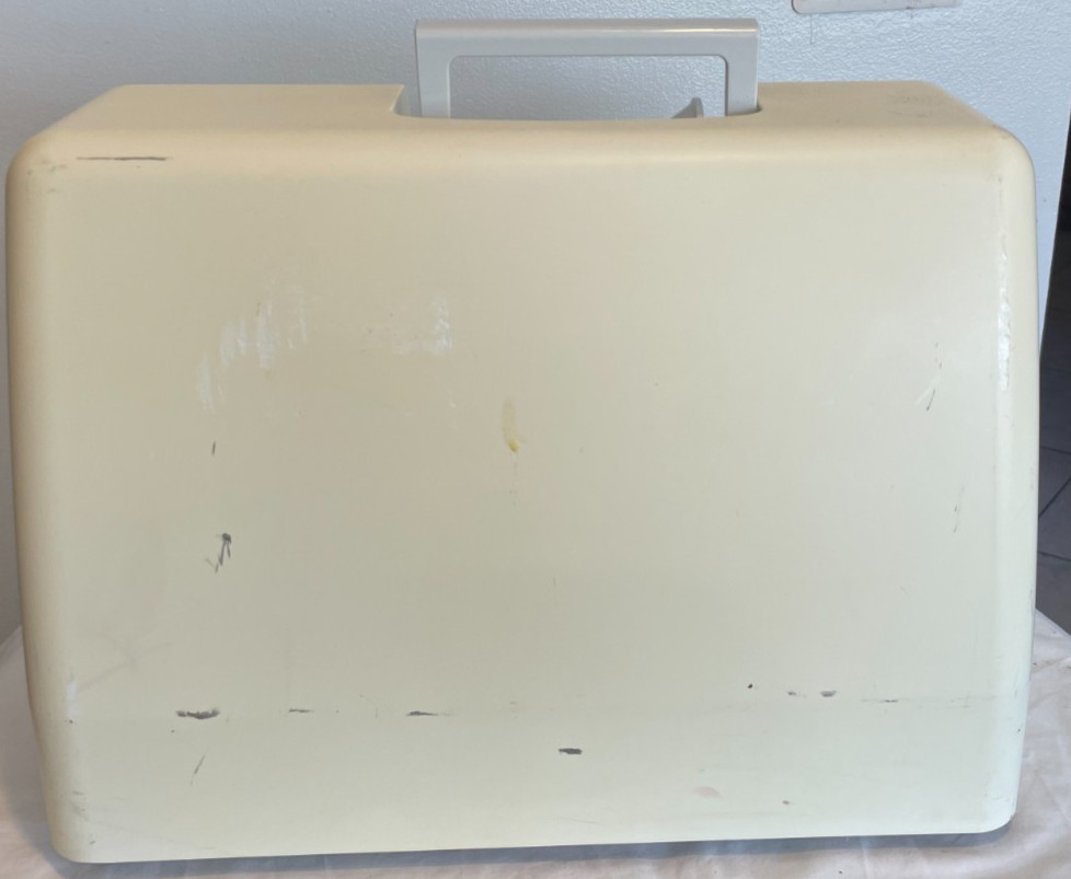 Pfaff Smart 200c Computerized Sewing Machine – 40 Stitches