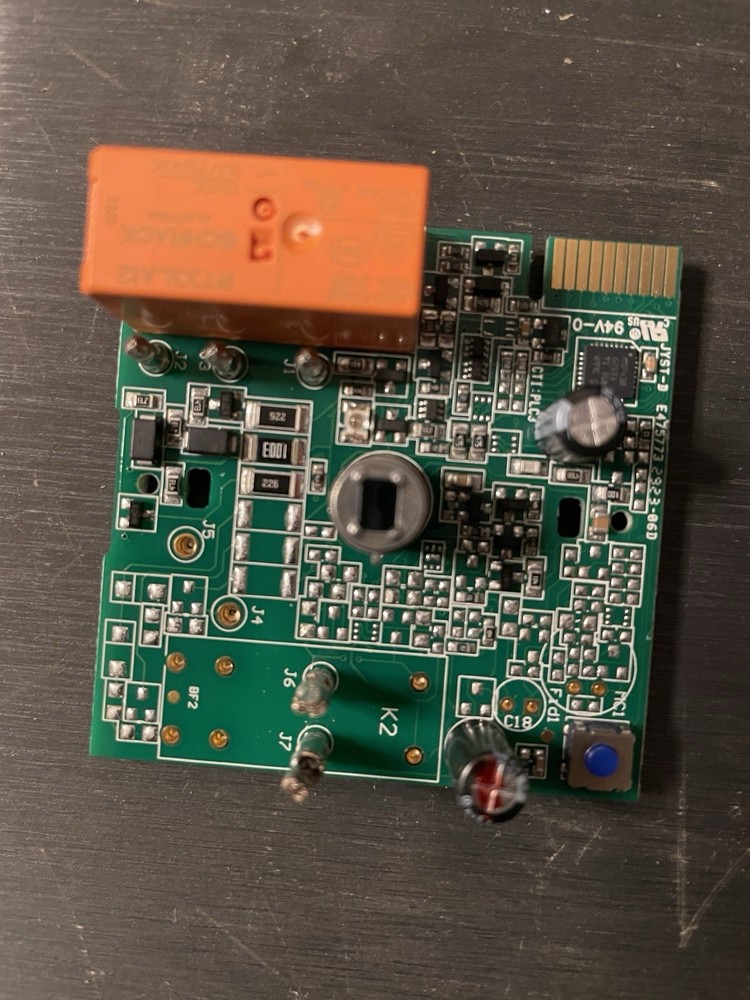 APC UPS 750 Circuit Board