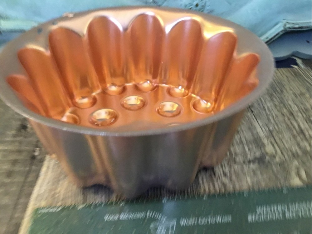 Vintage COPPER Decorative 4 Cup Deep Mold
