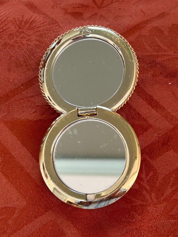 Gold plated hand crafted round compact with 2 mirrors