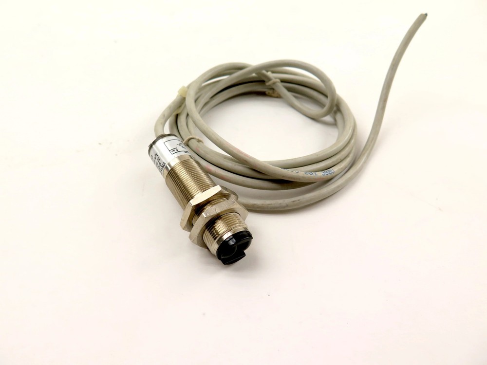 Sick VTE18-4P8212 Proximity Sensor
