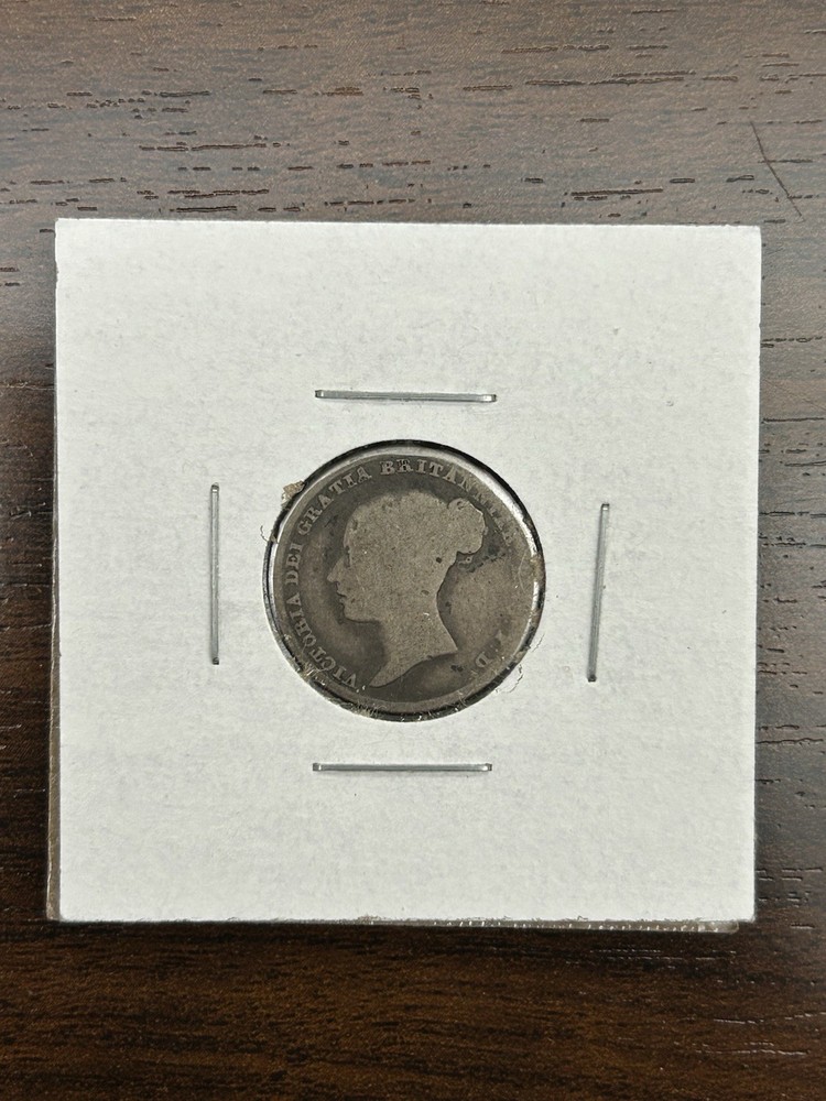 Unknown Date England 6 Pence Silver Coin