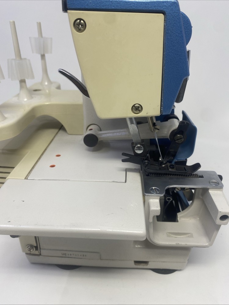 Singer Professional 14U12