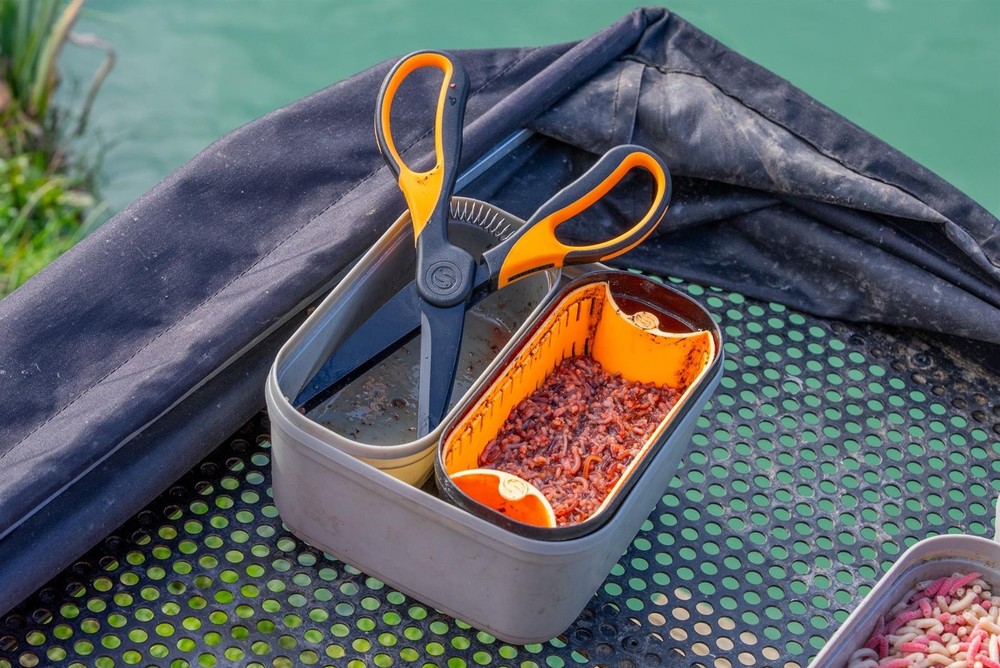Guru Worm Scissors / Coarse Fishing
