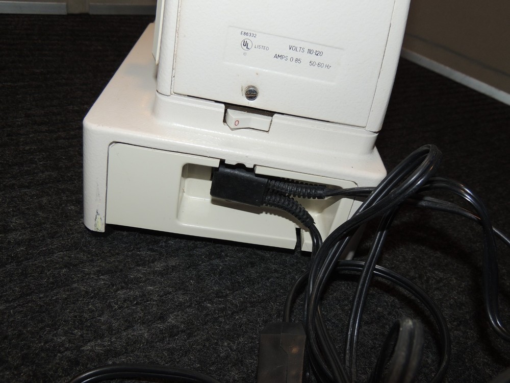 Finesse 834 Sewing Machine