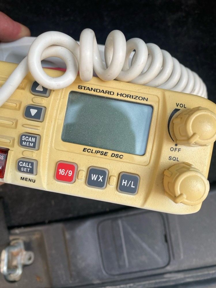 Standard Horizon ECLIPSE DSC Marine VHF GX1000s