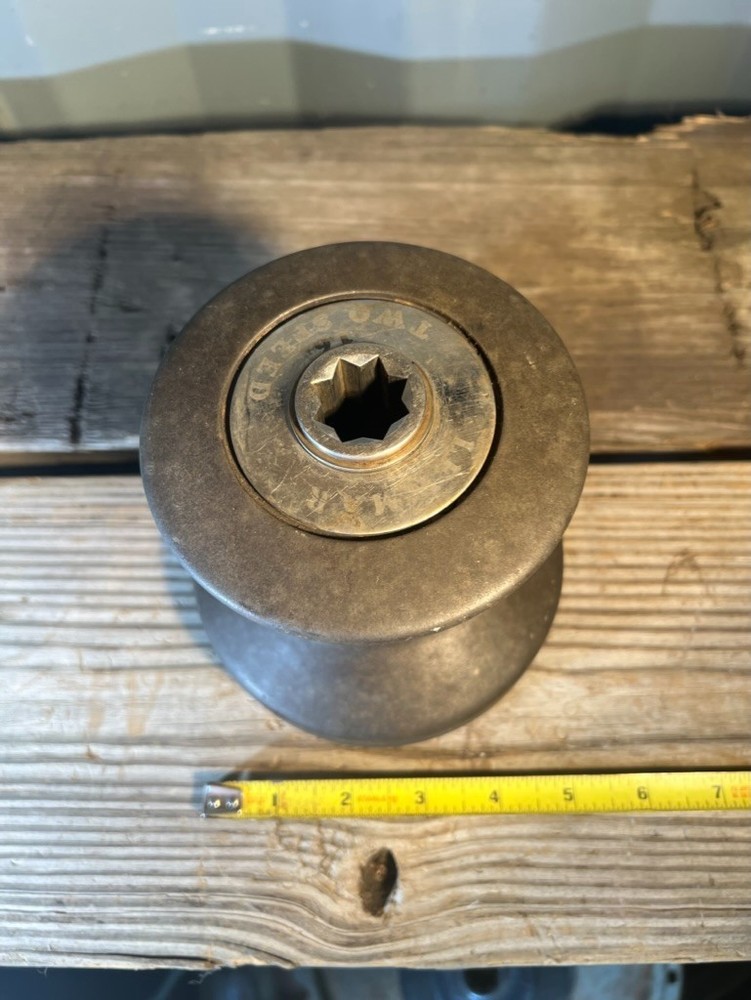 Lewmar 16 single speed winch
