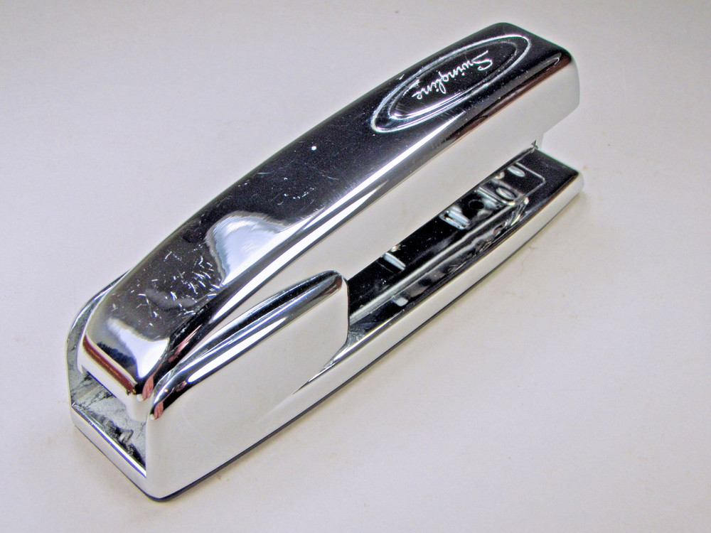 Swingline 747 Polished Chrome Stapler 20 Sheets Silver Chrome