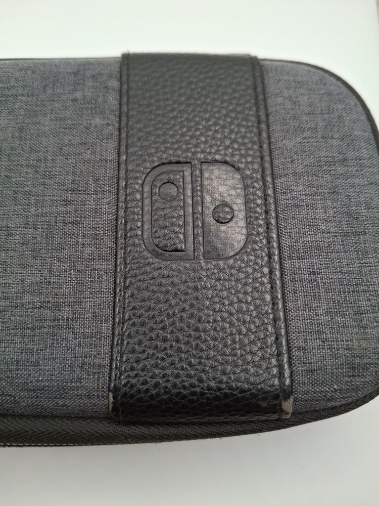 Nintendo Switch Carrying Case - Gray & Black