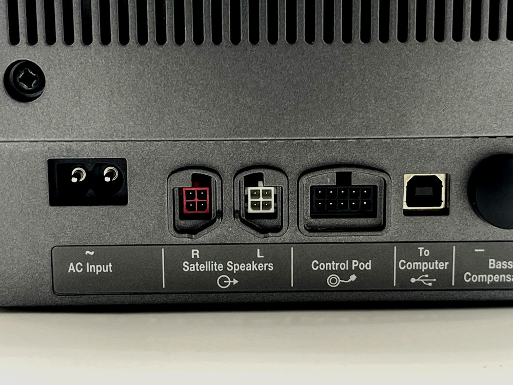 Bose Companion 5 Multimedia Speaker Complete System Computer Speaker TESTED