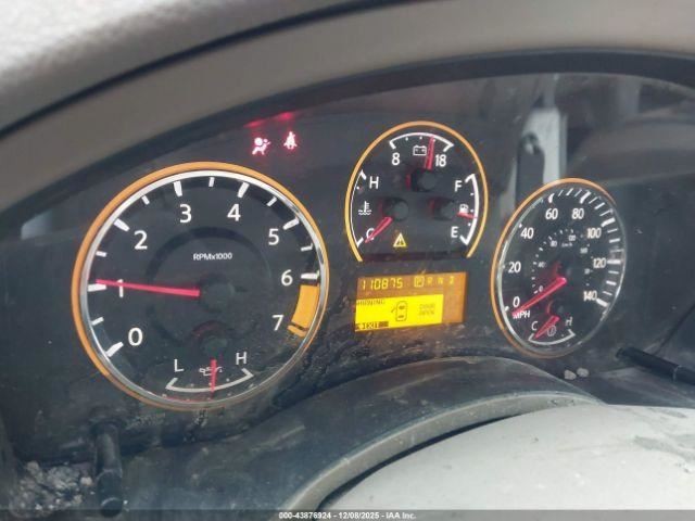 ARMADA 2015 Glove Box 4946742
