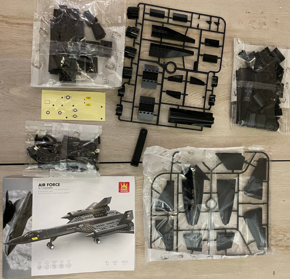 SR-71 Blackbird Recon Jet Model Building Blocks Bricks Original Box SR71 Army