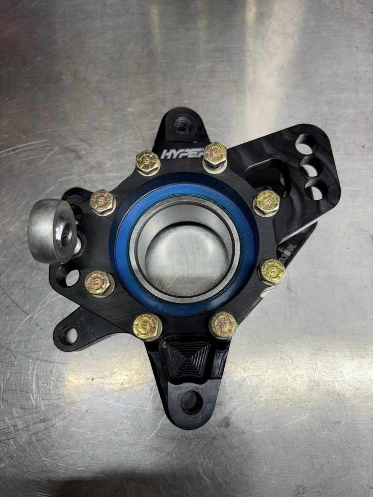 Hyper Racing Bearing Carrier W/plates Long W/B for Jacob’s Ladder