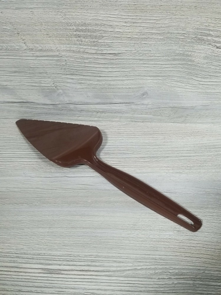 Foley Plastic Pie Server Cutter 10" Wedge Shape Brown