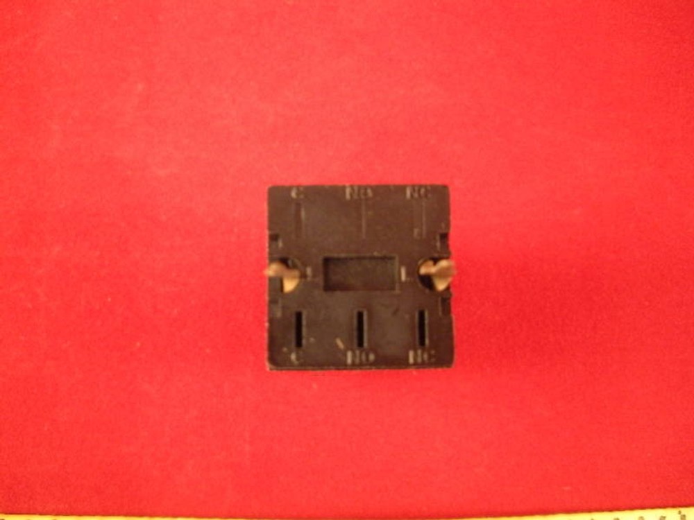 Dialight Indicator Base 544-0002 Lamp Switch Holder NEW