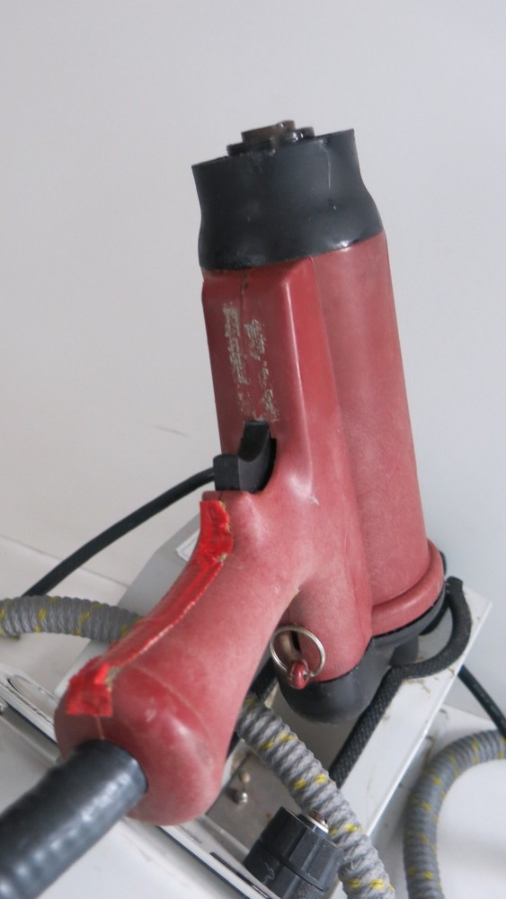 PAM 600 SPRAYMATIC HOT MELT GLUE APPLICATOR