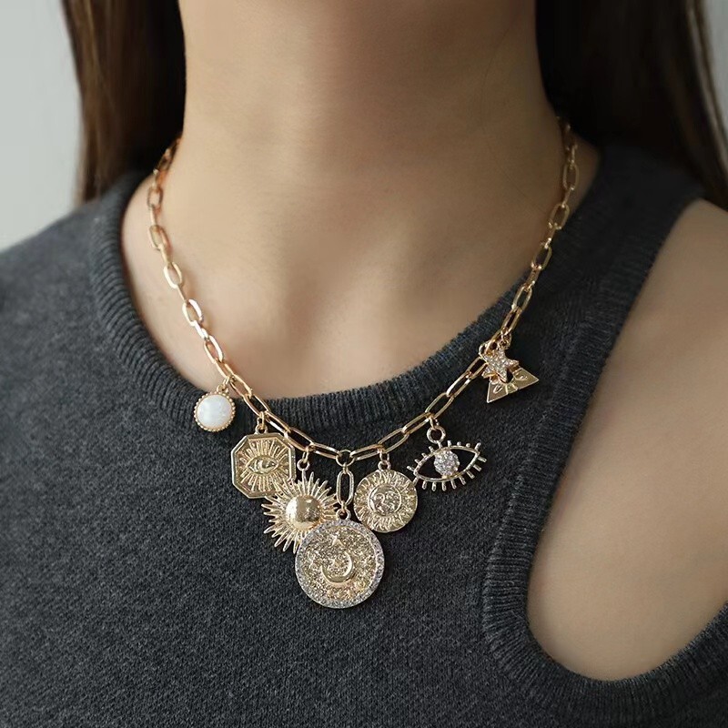 Fashion personality necklace