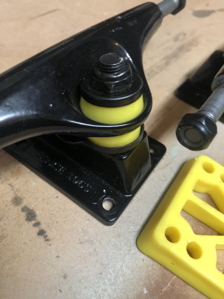 Kryptonics Skateboard Trucks 'Since 1965' ￼