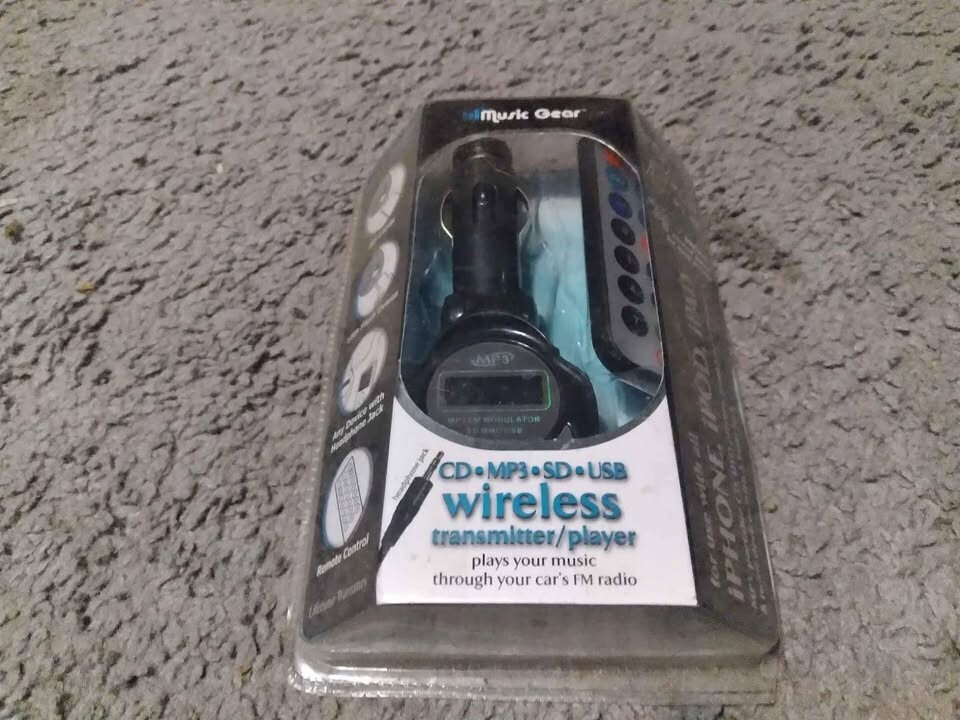 Wireless Music Gear MP3 Transmitter/Player W/Remote