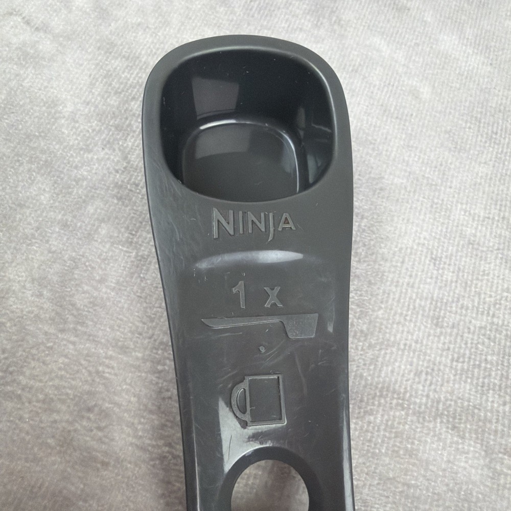 Ninja CE251 12-Cup Programmable Brewer Coffee Maker / Replacement Scoop