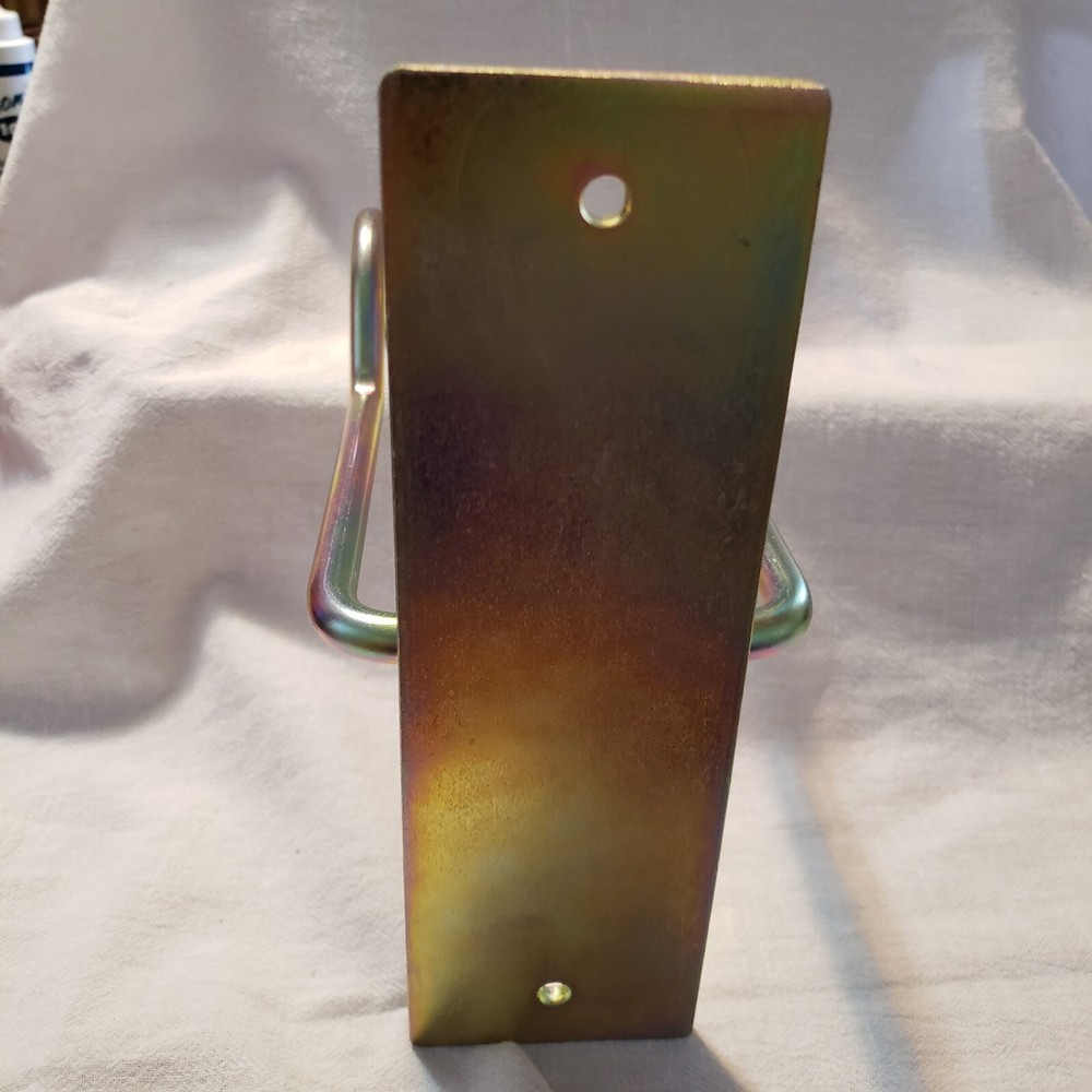 Weed Eater Hanging Bracket
