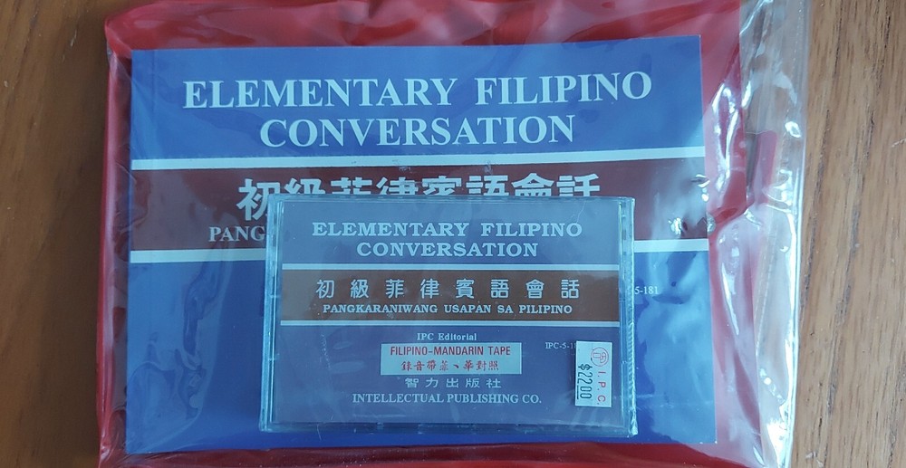 Language learning pack Filipino/ English/ Mandarin.