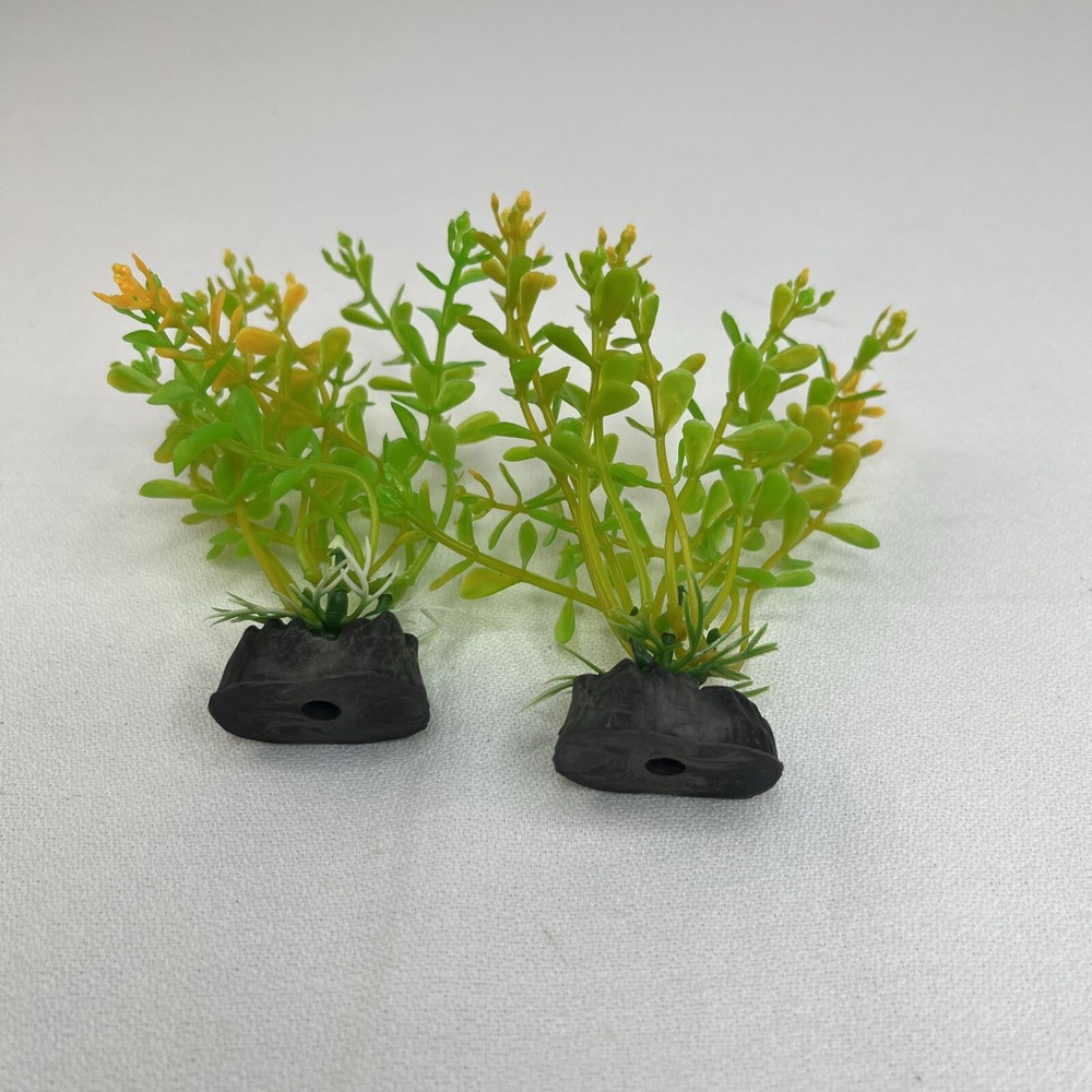 2 PC Xunyee Plastic Aquarium Plants