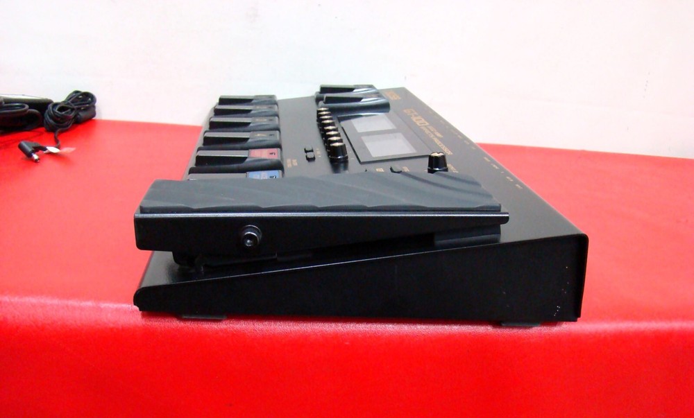 BOSS GT-100 Multi-Effects Guitar Effect Pedal COSM AMP EFFECTS PROCESSOR TESTED