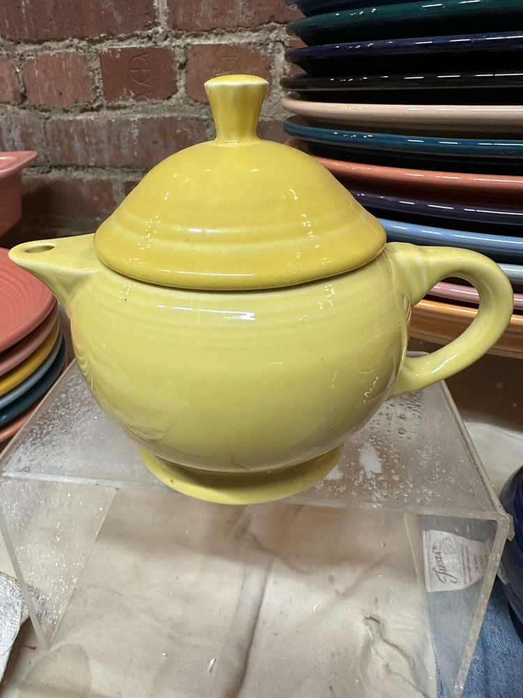 Fiesta 2 CUP TEAPOT - excellent second quality - SUNFLOWER